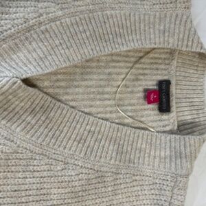Vince Camuto knit Oversized vest color malted size small NWT